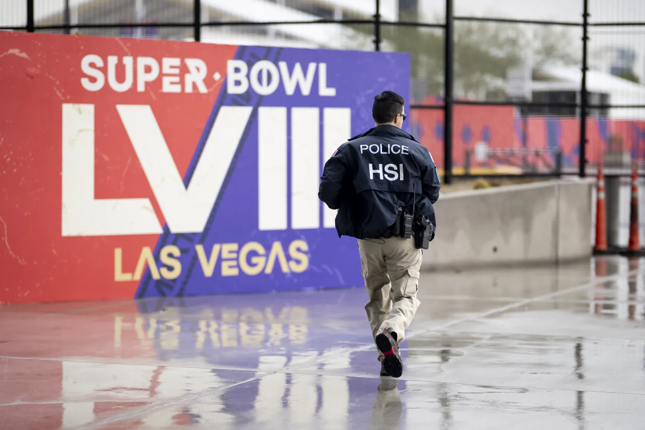 Image: DHS Works with NFL, Nevada, and Las Vegas Partners to Secure Super Bowl LVIII (022)