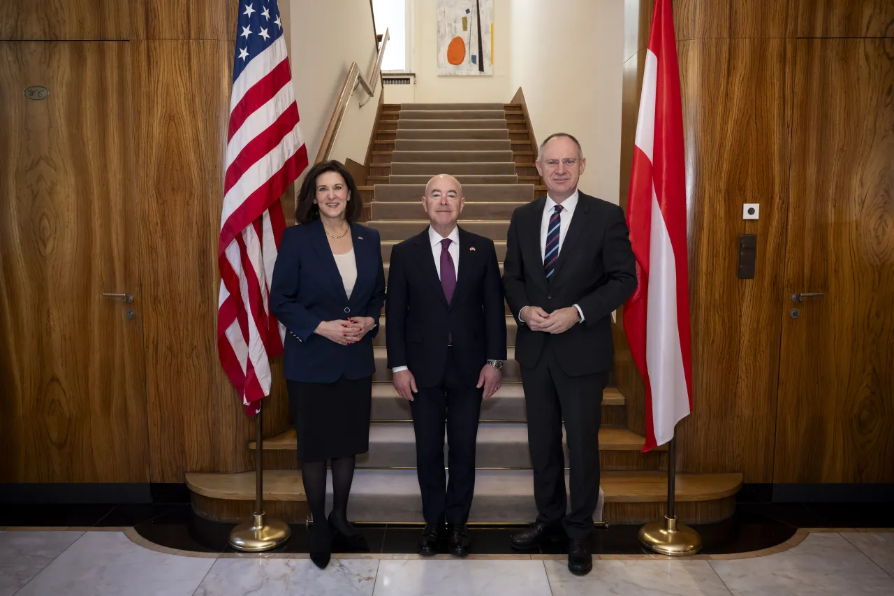 Image: DHS Secretary Alejandro Mayorkas Participates in a Bilateral Meeting with Federal Minister of the Interior of Austria (040)