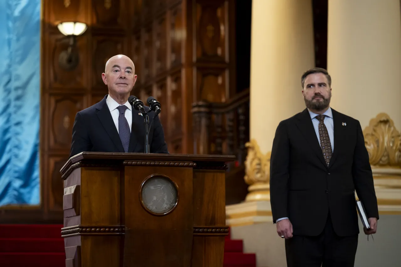 Image: DHS Secretary Alejandro Mayorkas holds a Press Conference with the President of Guatemala  (075)