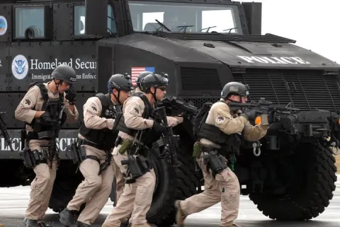 http://www.dhs.gov/sites/default/files/styles/large/public/images/2011-04-05-ice-training-using-armored-vehicles.JPG?itok=fmMSA_1q