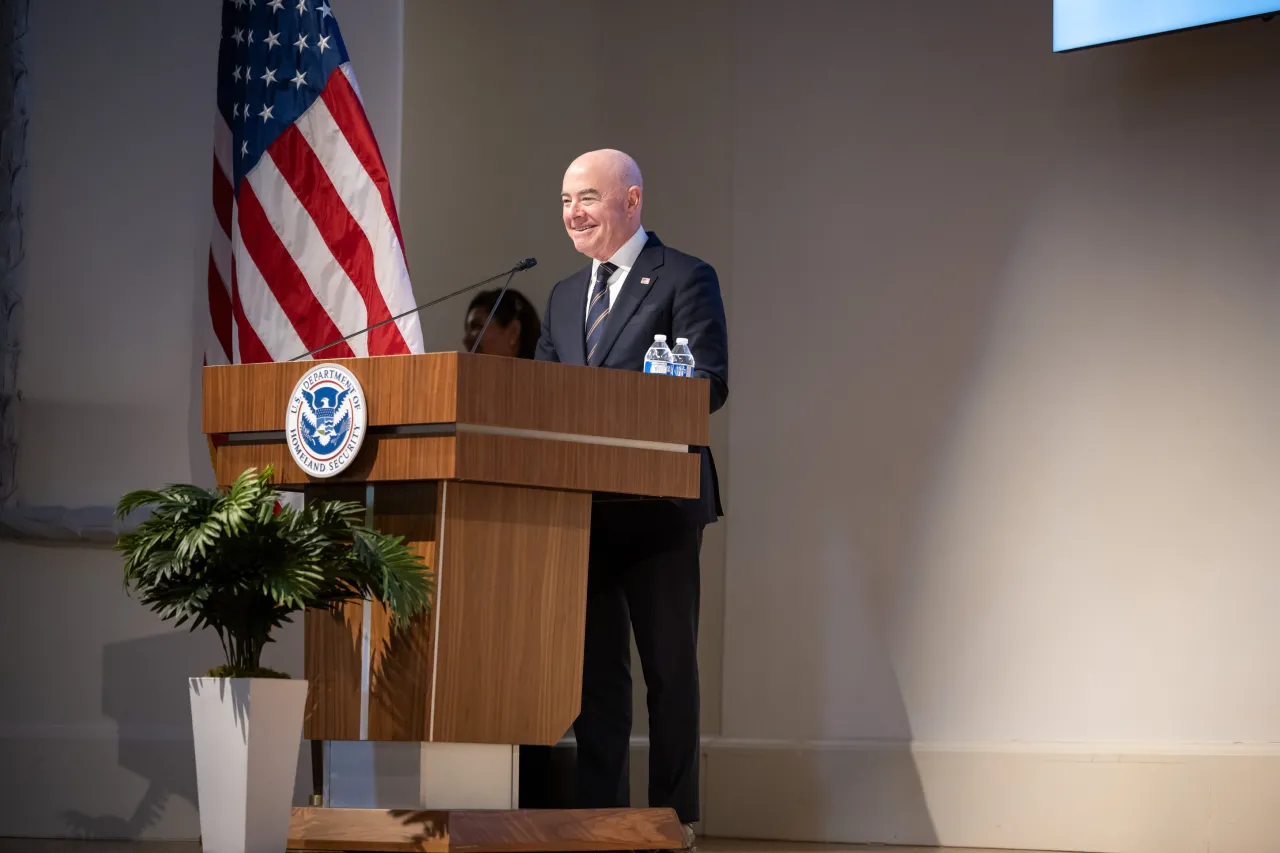 Image: DHS Secretary Alejandro Mayorkas Delivers Remarks at Annual HSI EAD Award Ceremony (011)