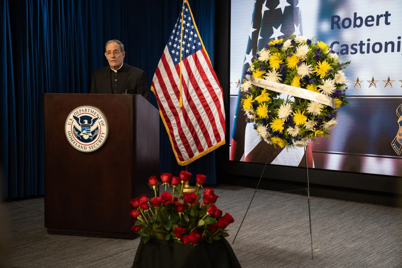 Image: DHS Secretary Alejandro Mayorkas Attends ICE Valor Memorial and Wreath Laying (020)