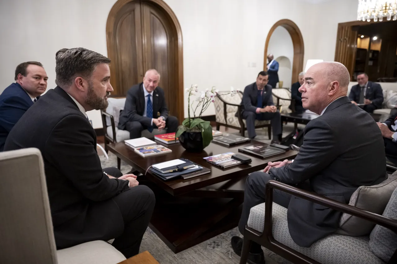Image: DHS Secretary Alejandro Mayorkas Meets with Ambassador Tobin Bradley (019)