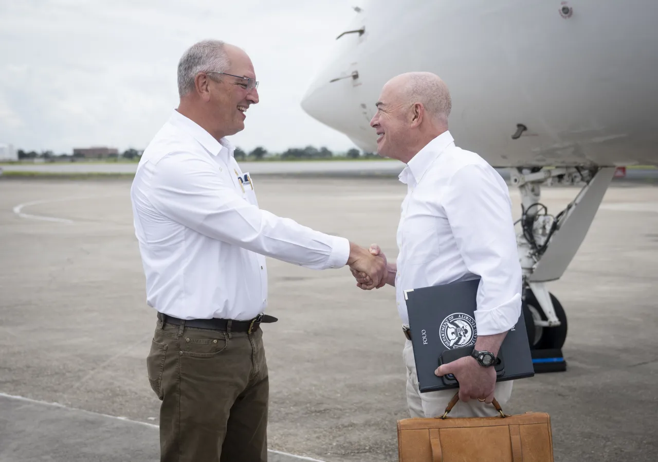Image: DHS Secretary Alejandro Mayorkas Arrives to New Orleans (002)