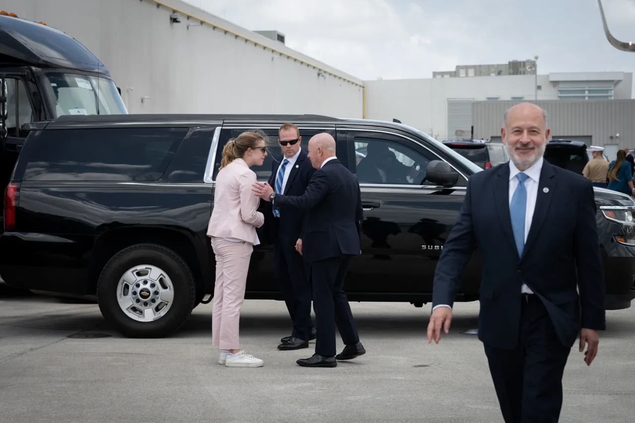 Image: DHS Secretary Alejandro Mayorkas Travels to Miami (013)