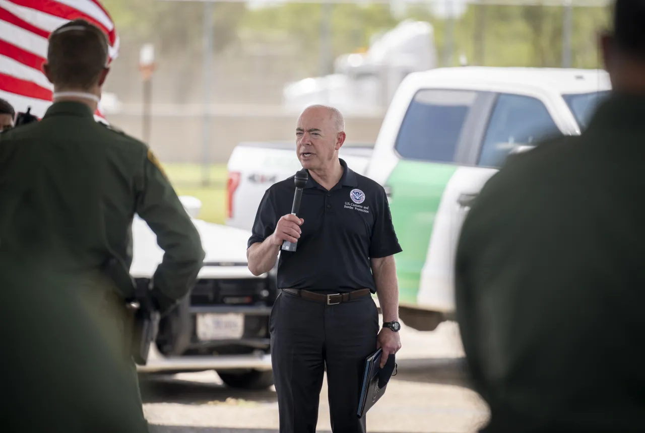 Image: DHS Secretary Alejandro Mayorkas Addresses Border Patrol Personnel (11)
