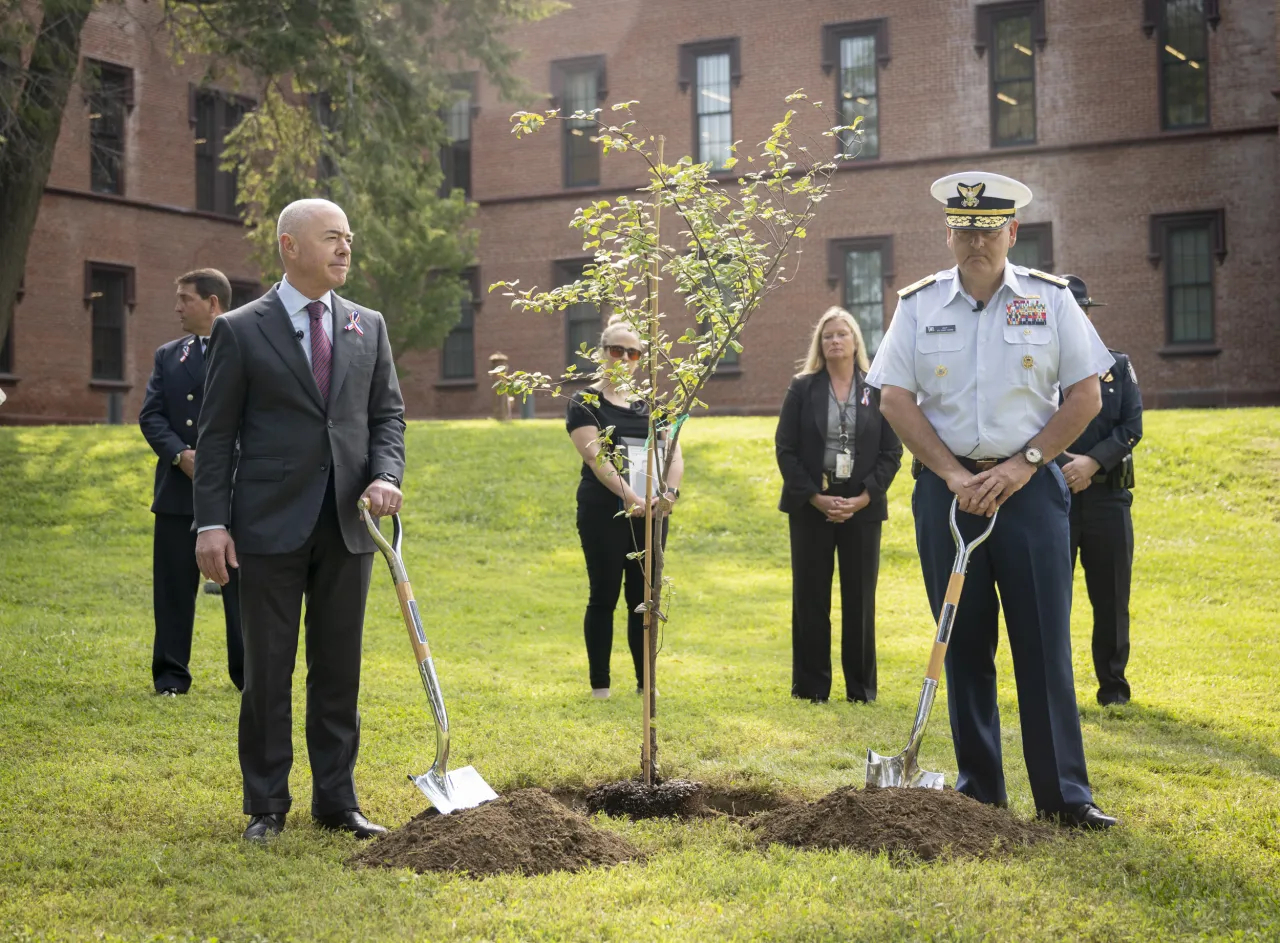 Image: DHS Secretary Alejandro Mayorkas Participates in 9/11 Tree Planting Ceremony (10)