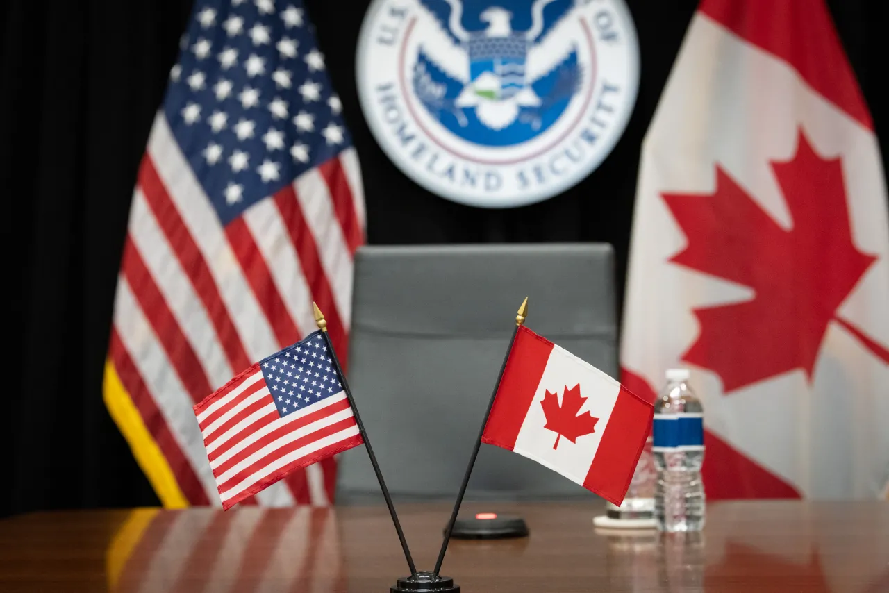 Image: DHS Secretary Alejandro Mayorkas Meets with Canada's Minister of Public Safety (001)