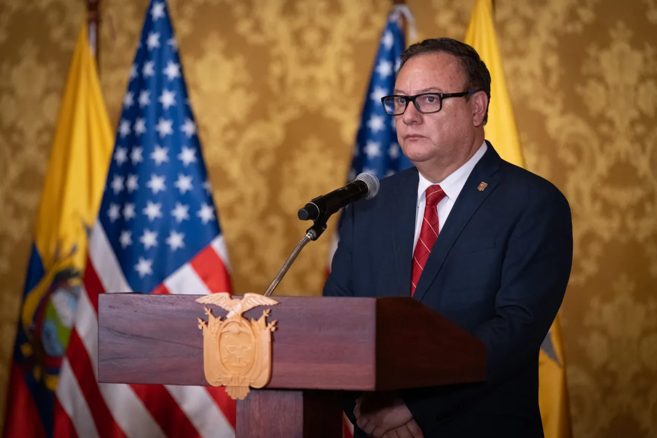 Image: DHS Secretary Alejandro Mayorkas Makes Remarks at Press Conference (002)