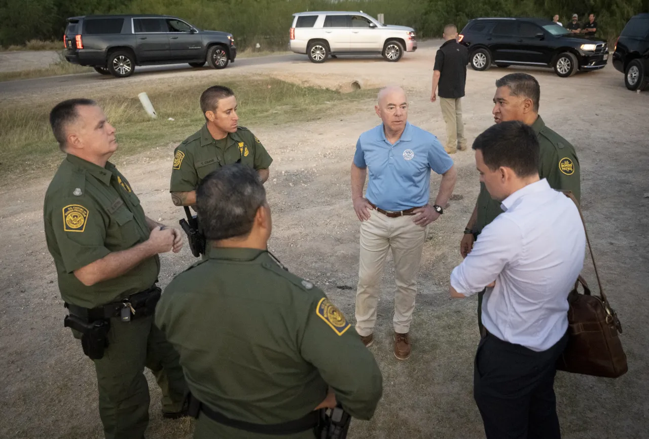 Image: DHS Secretary Alejandro Mayorkas Participates Border Tour with U.S. Border Patrol (014)