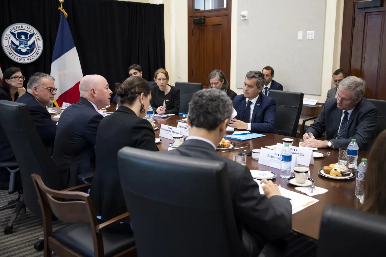 Image: DHS Secretary Alejandro Mayorkas Participates in a Bilateral Meeting with French Minister of Interior  (020)