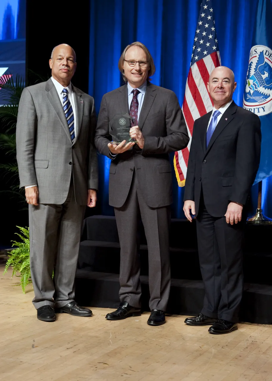 Image: Secretary’s Award for Excellence 2014 - Richard J. Struse