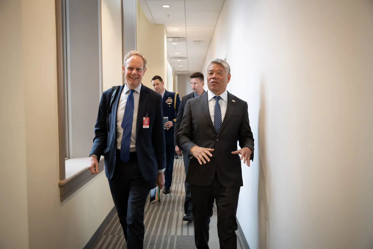 Image: DHS Deputy Secretary John Tien Meets with JCG (002)