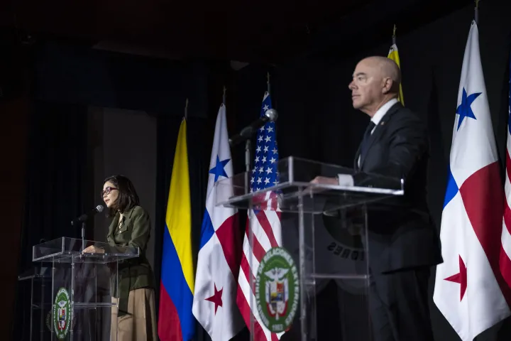 Image: DHS Secretary Alejandro Mayorkas Participates in a Joint Press Conference with the Minister of Foreign Affairs of Panama, Janaina Tewaney  (057)