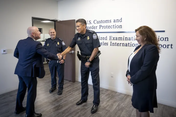 Image: DHS Secretary Alejandro Mayorkas Visits CBP CES (018)