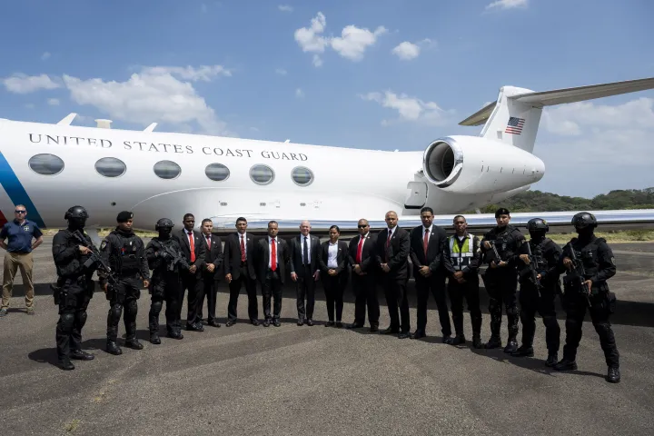 Image: DHS Secretary Alejandro Mayorkas Departs Panama  (088)