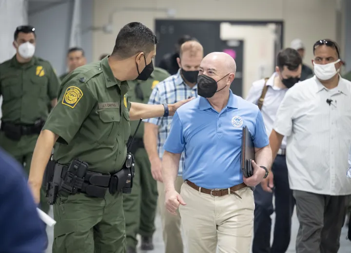 Image: DHS Secretary Alejandro Mayorkas Tours Ursula Processing Center (009)