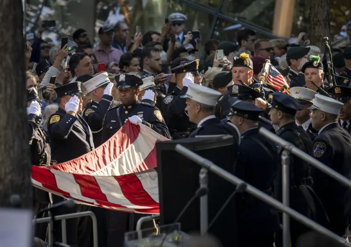 Image: DHS Secretary Alejandro Mayorkas Participates in 9/11 Remembrance Ceremony (17)