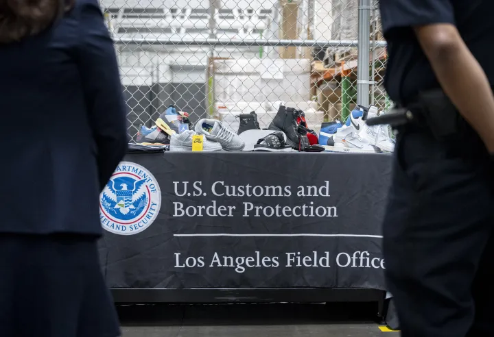 Image: DHS Secretary Alejandro Mayorkas Visits CBP CES (026)