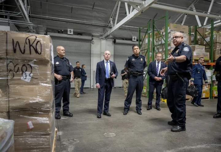 Image: DHS Secretary Alejandro Mayorkas Visits CBP CES (024)