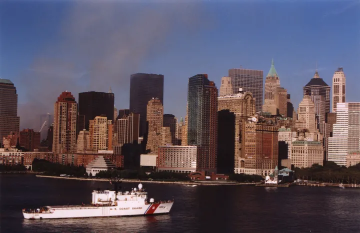 Image: Coast Guard Cutter TAHOMA Controls Marine Traffic in New York Harbor