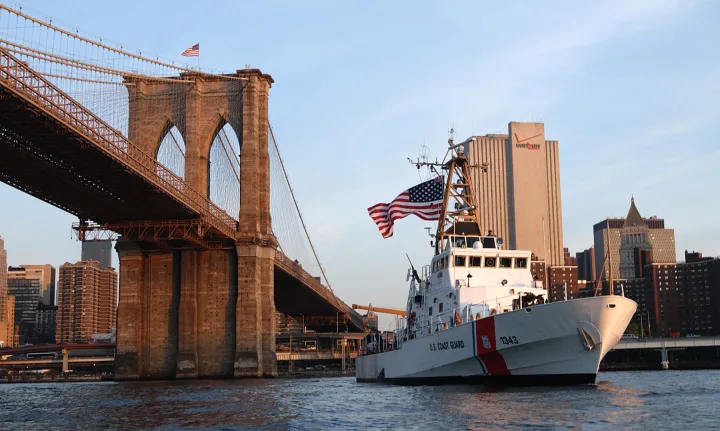 Image: Coast Guard Crews Protect New York Harbor