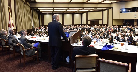Secretary Johnson addresses members of the Kiwanis Club of Birmingham (DHS Photo/Barry Bahler)