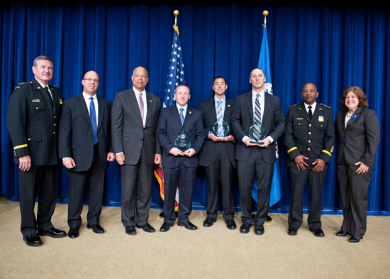 USSS Officers receiving award from Secretary Johnson