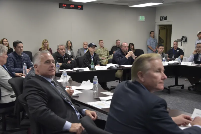 Secretary Nielsen received a briefing on the Thomas Fire in the Emergency Operations Center in Ventura. Regional Administrator for the Federal Emergency Management Agency (FEMA) Region IX Robert J. Fenton, Jr. and California Governor’s Office of Emergency Services Director Mark Ghilarducci attended the briefing. 