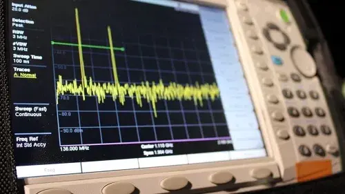 A spectrum analyzer showing narrowband radio signals.