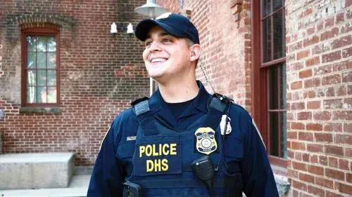 Photo of DHS Police Officer