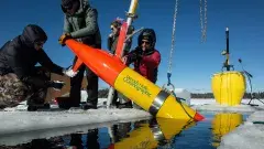 Researchers deploy a Long Range Autonomous Underwater Vehicle in the arctic